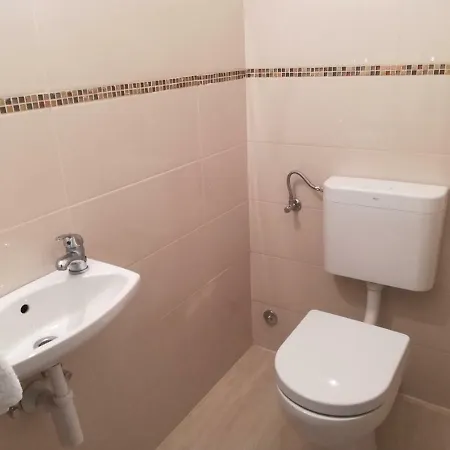 Tonika Apartment