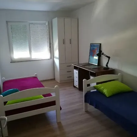 Apartment Tonika *