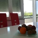 아파트 Tonika 풀라